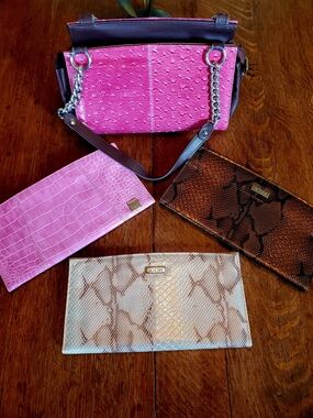 Miche Retired Pink Ostrich-Style Shoulder Bag with 3 Shells